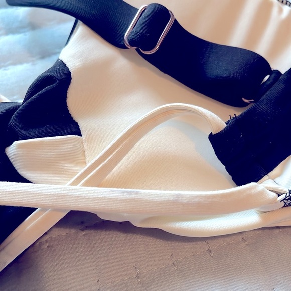 Black and Ivory Twist Front Bikini Top - Picture 6 of 6